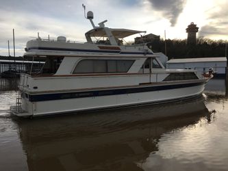 66' Chris-craft 1984 Yacht For Sale